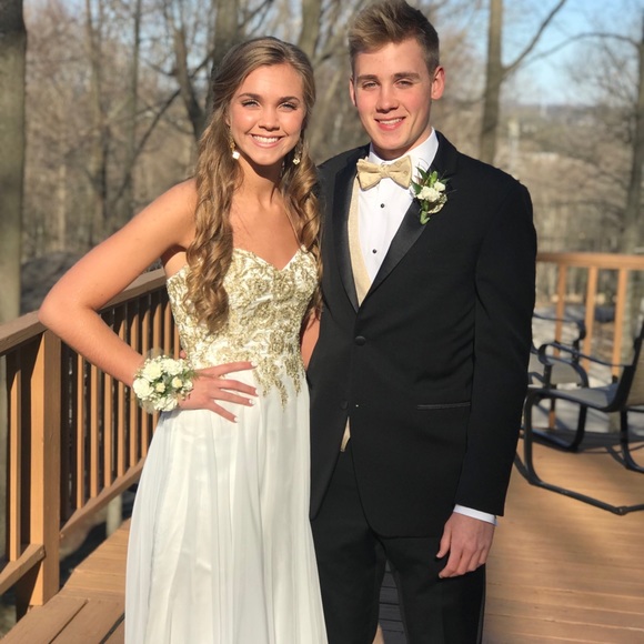 Prom Dress - Picture 2 of 3